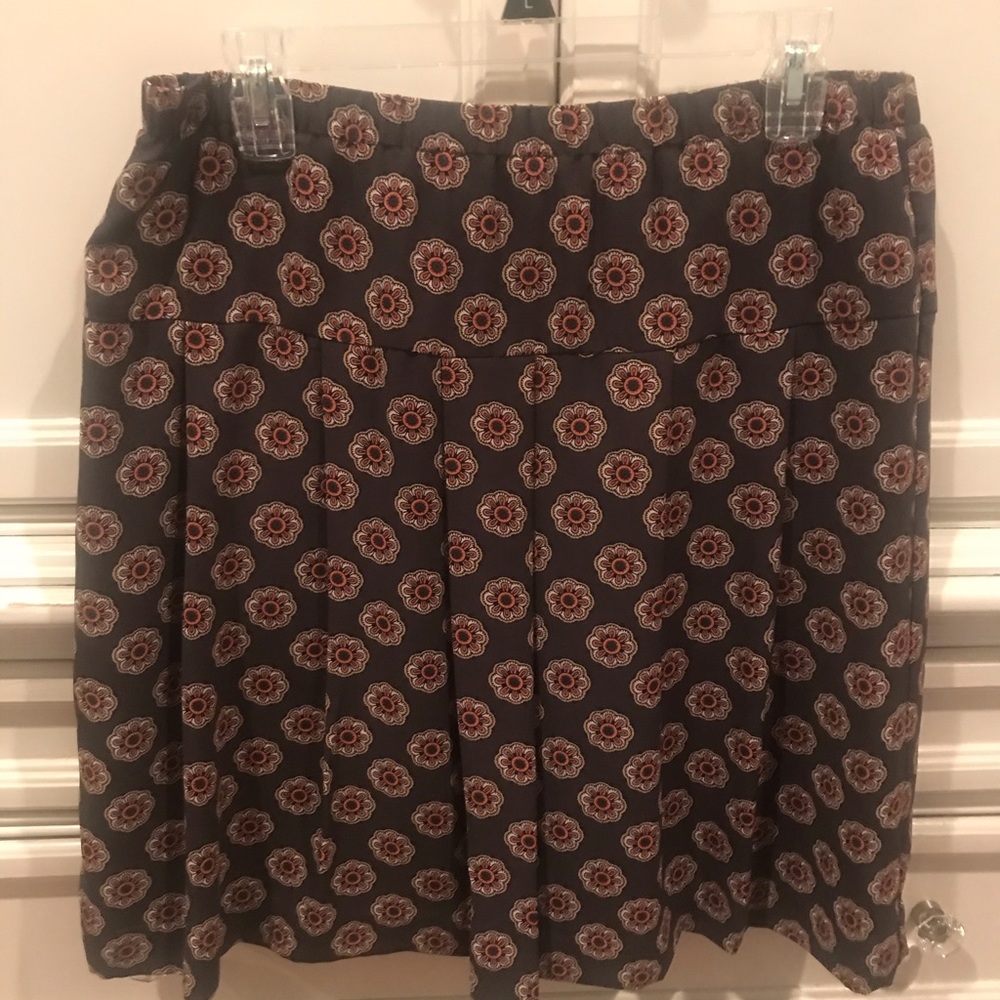 Super cute pleated skirt